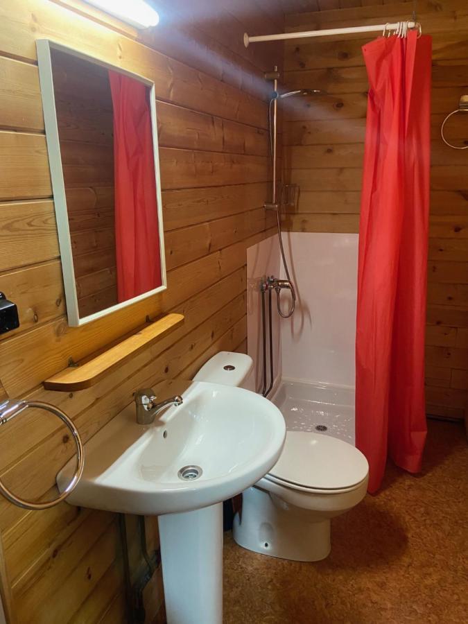 Bungalow&Camping Fuente De Regrustan Graus Exteriör bild