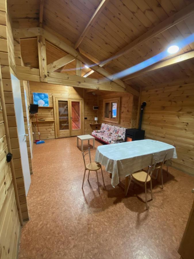 Bungalow&Camping Fuente De Regrustan Graus Exteriör bild